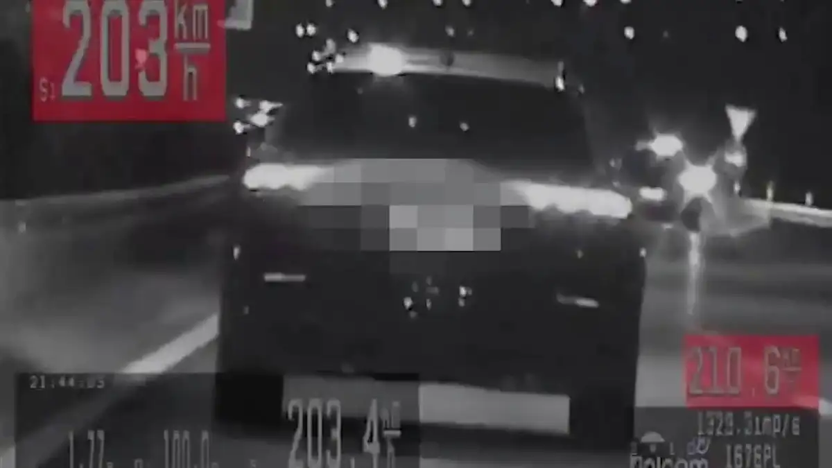 Bahatost na delu, jurio 203 na sat tamo gde je dozvoljeno 100: Presretač zaustavio bahatog vozača Audija u Zemunu (VIDEO)