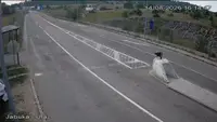 Jedan prelaz sablasno prazan, na drugom ogromne kolone: Granični prelaz Jabuka bez čekanja, dok na Gostunu nepregledne kolone (FOTO)