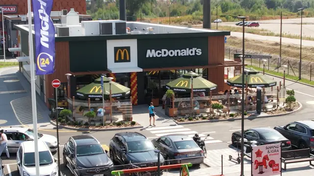 Otvoren McDonalds u Čačku, foto: RINA