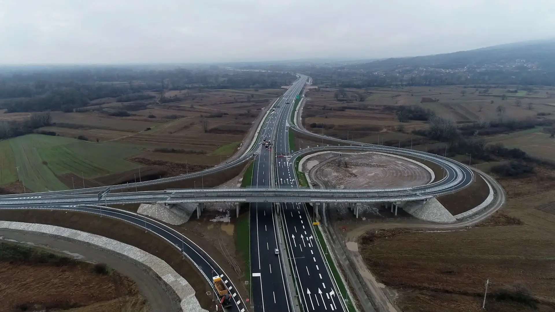 Važno upozorenje za vozače: Zatvara se put Ivanjica–Sjenica, poseban režim kroz tunele Šarani i Manajle