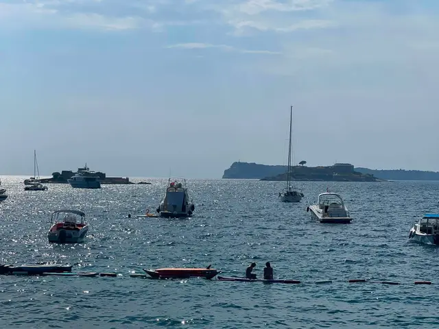 Srbi obožavaju plažu Mirište kod Herceg Novog, foto: RINA