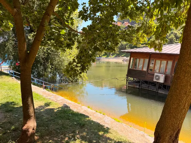 Užice – Tragedija u reci Đetinji, pronađena tela dvojice mladića
Foto: RINA