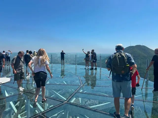 Preko 1.000 ljudi za jedan dan na vidikovcu na Kabkaru, foto: RINA