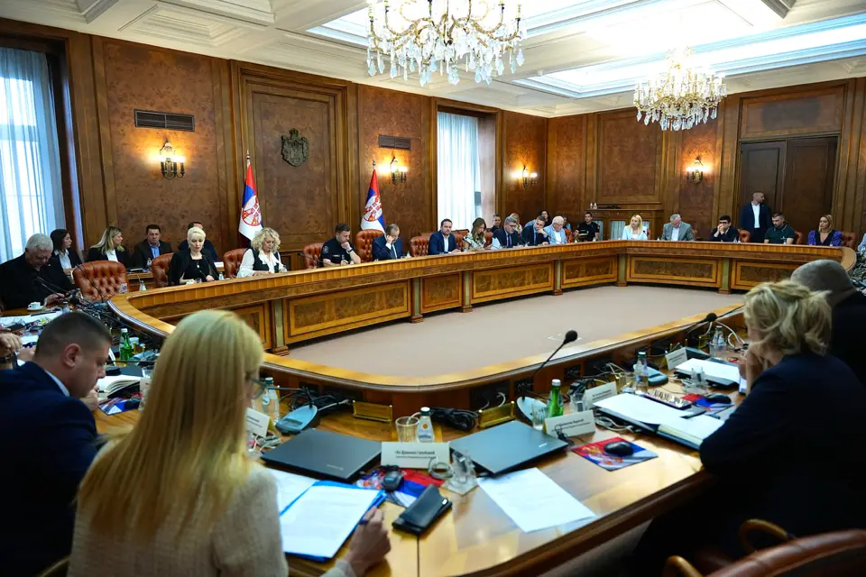 U Srbiji aktivan 31 požar, za sedam dana evidentirano oko 900 požara na otvorenom