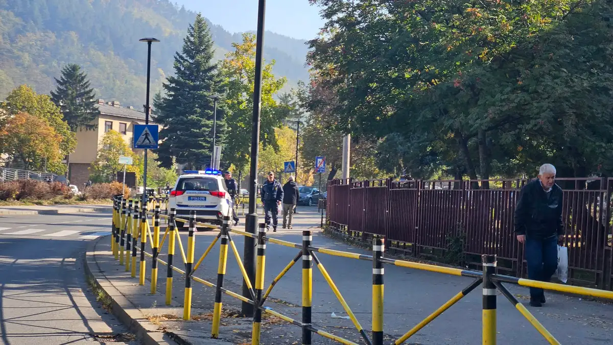 Novi talas dojava o bombama u Prijepolju i Priboju: Deca iz tri osnovne škole poslata kućama, neizvesna nastava u drugoj smeni