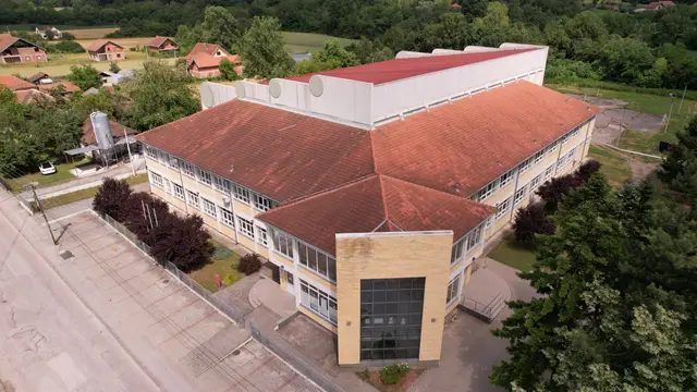 Osnovna škola u Mrčajevcima / foto: RINA