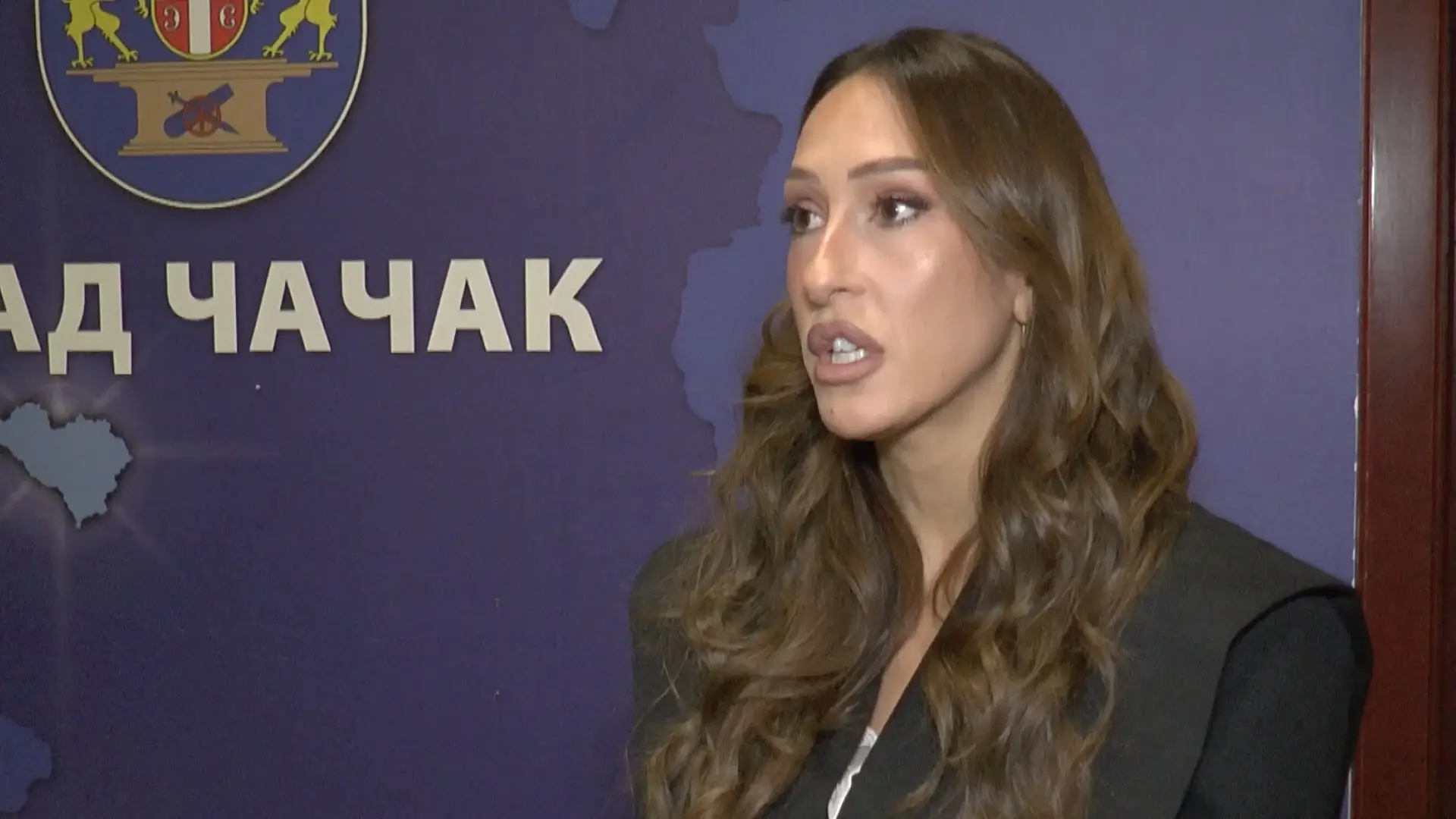 Sve protiče bez problema i kašnjenja: Oglasila se predsednica Izborne komisije u Čačku - sva biračka mesta otvorena na vreme (VIDEO)