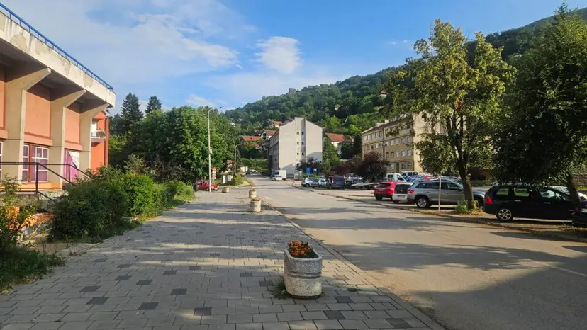 Fontana sa svetlosnim efektima, mobilna pijaca i podzemna garaža sa 93 parking mesta: Priboj dobija jedan od najmodernijih trgova u Zlatiborskom okrugu