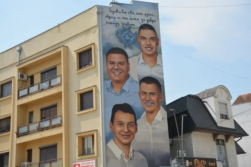 Čačak ne zaboravlja četvoricu prerano nastradalih mladića: Više od 200 učesnika igraće u čast Ognjena, Ivana, Luke i Nikole na turniru "Za naše drugare"