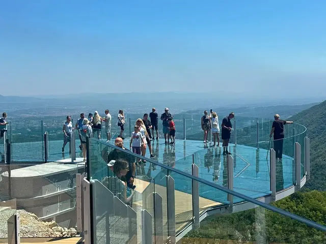 Preko 1.000 ljudi za jedan dan na vidikovcu na Kabkaru, foto: RINA