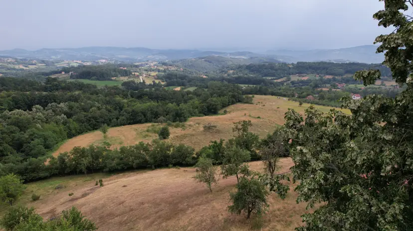 Sedam vila sa solarnim elektranama i na površini većoj od dva hektara: Ovo prelepo srpsko selo dobija sjajan turistički kompleks, evo šta kažu meštani (FOTO)