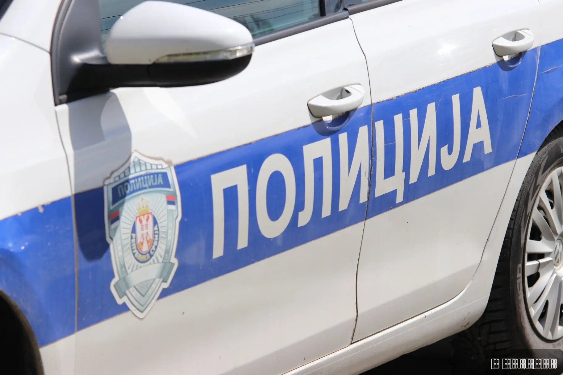 Maloletnici upali u objekat i ukrali baštenski set od 1.730 eura: Rasvetljeno krivično delo u Beranama