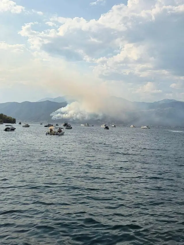 Ogroman požar u Bokokotorskom zalivu/ Foto: RINA