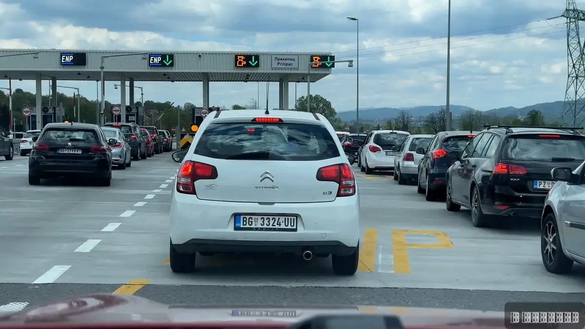 Magla smanjuje vidljivot do 200 metara: Vozači, oprez ako se krećete ovom deonicom auto-puta