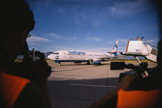 Avion iz Antalije sleteo na aerodrom / foto: Aerodromi Crne Gore 