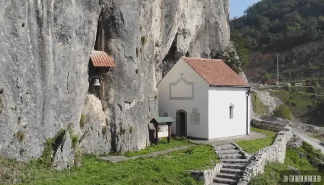 Vandali oskrnavili crkvu kod Hadži Prodanove pećine/ Foto: RINA