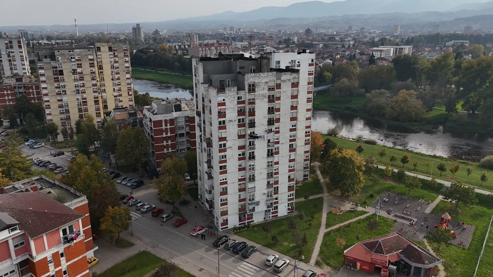 "Uši otpadaju" od cena nekretnina u Čačku: Stanovi u starogradnji ne padaju ispod 1200 eura po metru kvadratnom - novi stanovi idu i preko 2.500e, skuplje nego u Beogradu