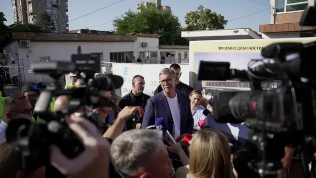 Vučić u poseti Kraljevu / foto: RINA