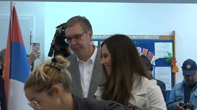 Kandidat liste "Ujedinjena Srbija" Aleksandar Vučić glasao u Beogradu/ Foto: RINA